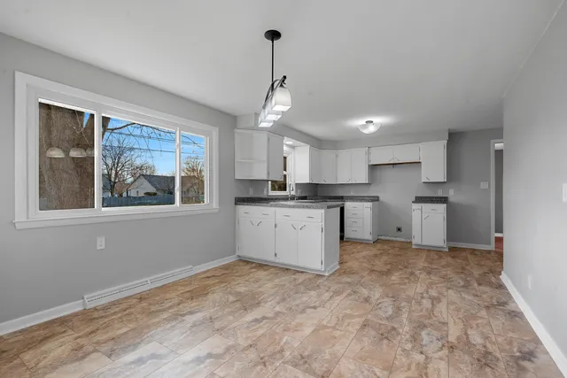 $324,900 | 4710 West Capitol Drive, Appleton, WI 54913