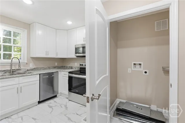 $289,900 | 55 South Parkwood Drive, Savannah, GA 31404