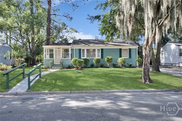 $289,900 | 55 South Parkwood Drive, Savannah, GA 31404