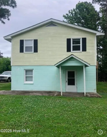 $1,500 | 921 North Yaupon Terrace, Unit A, Morehead City, NC 28557