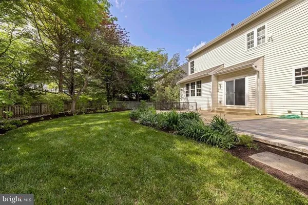 $1,000,000 | 12120 Early Lilacs Path, Clarksville, MD 21029