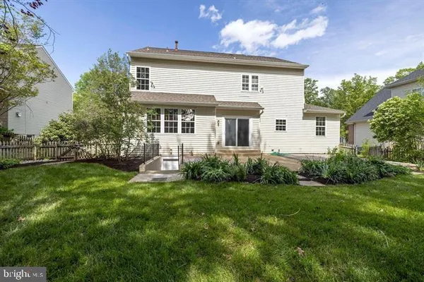 $1,000,000 | 12120 Early Lilacs Path, Clarksville, MD 21029