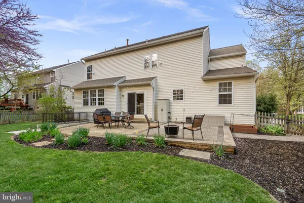 $1,000,000 | 12120 Early Lilacs Path, Clarksville, MD 21029