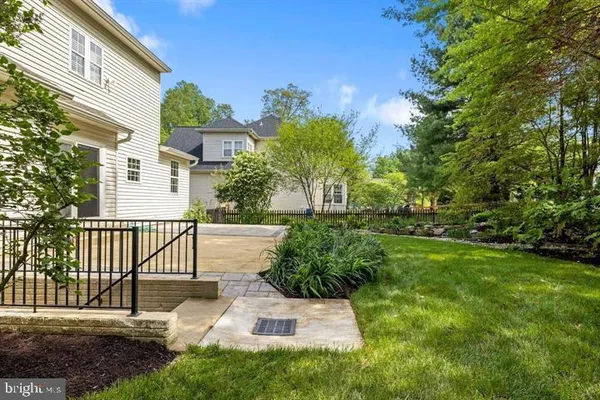$1,000,000 | 12120 Early Lilacs Path, Clarksville, MD 21029