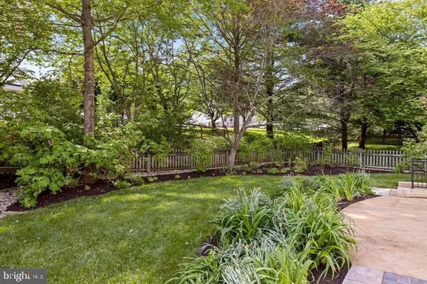 $1,000,000 | 12120 Early Lilacs Path, Clarksville, MD 21029