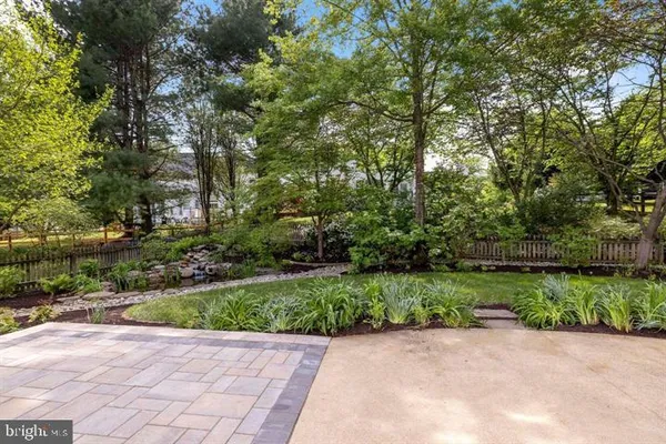 $1,000,000 | 12120 Early Lilacs Path, Clarksville, MD 21029