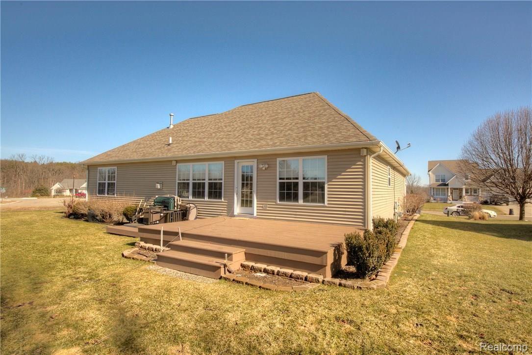16154 River Ridge Trail Linden, MI 48451 - Photo 4 of 43 930A1928_29_30.jpg