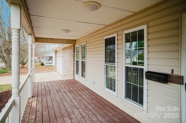 a view of outdoor space