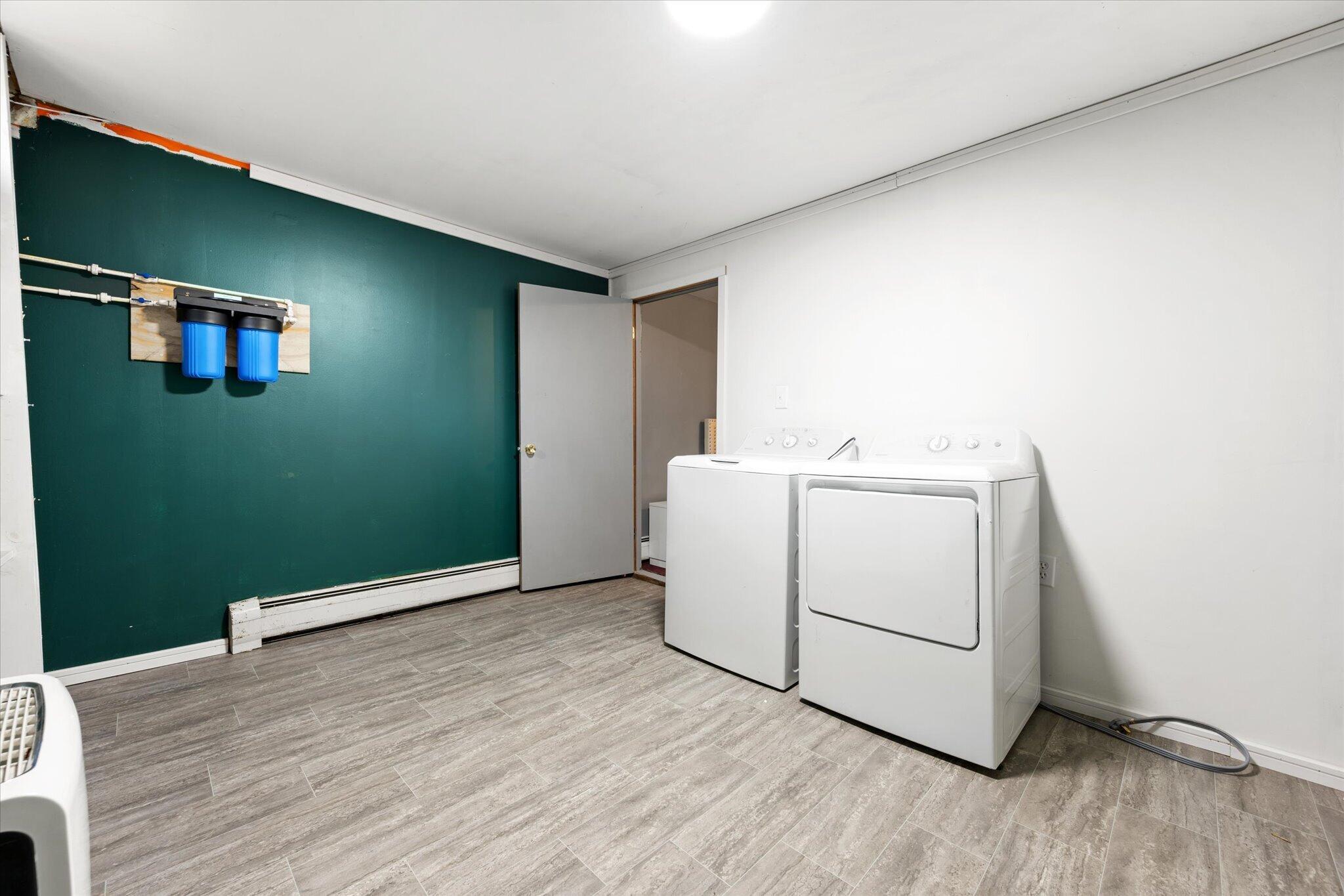 3 3js Way Swanville, ME 04915 - Photo 28 of 68 27-Laundry
