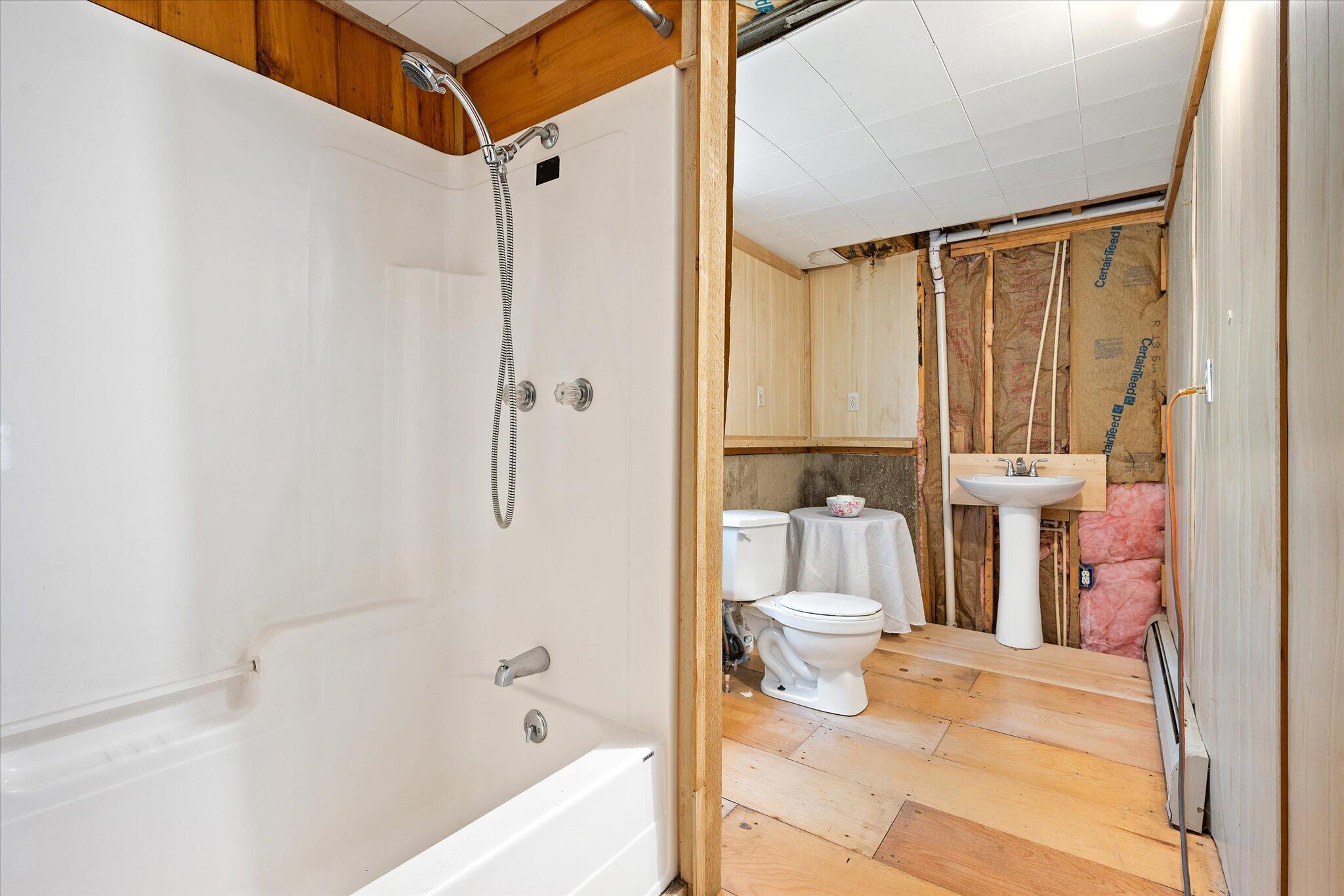 3 3js Way Swanville, ME 04915 - Photo 32 of 68 31-Bathroom 2