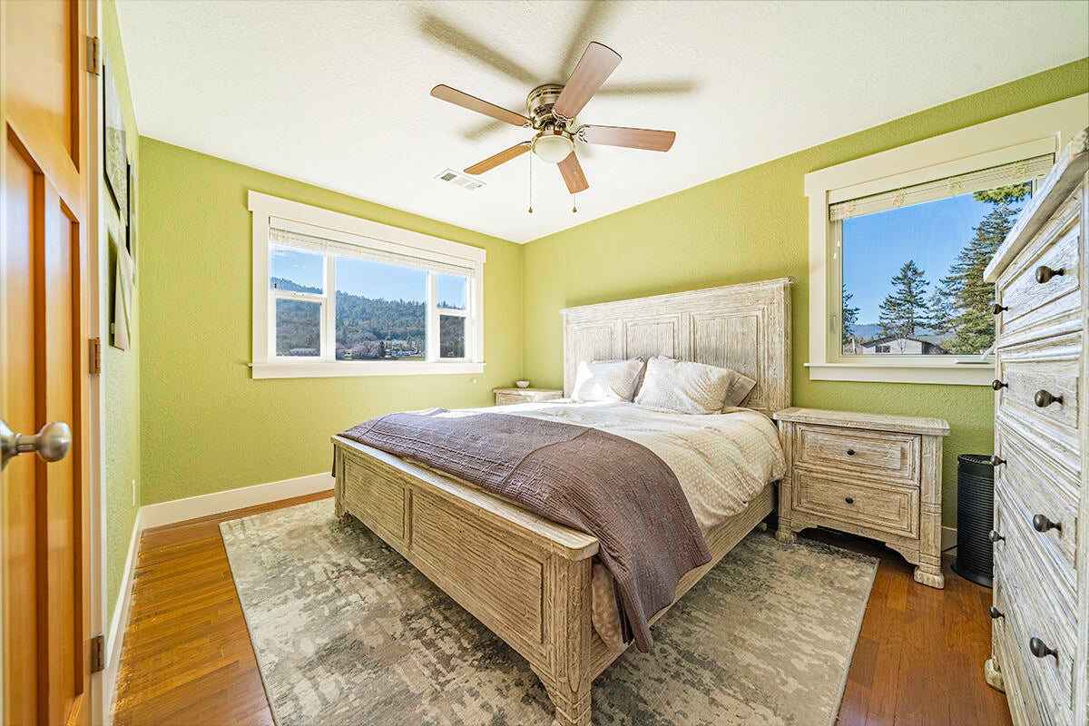 4409 South Stage Road Medford, OR 97501 - Photo 11 of 27 DSC08371