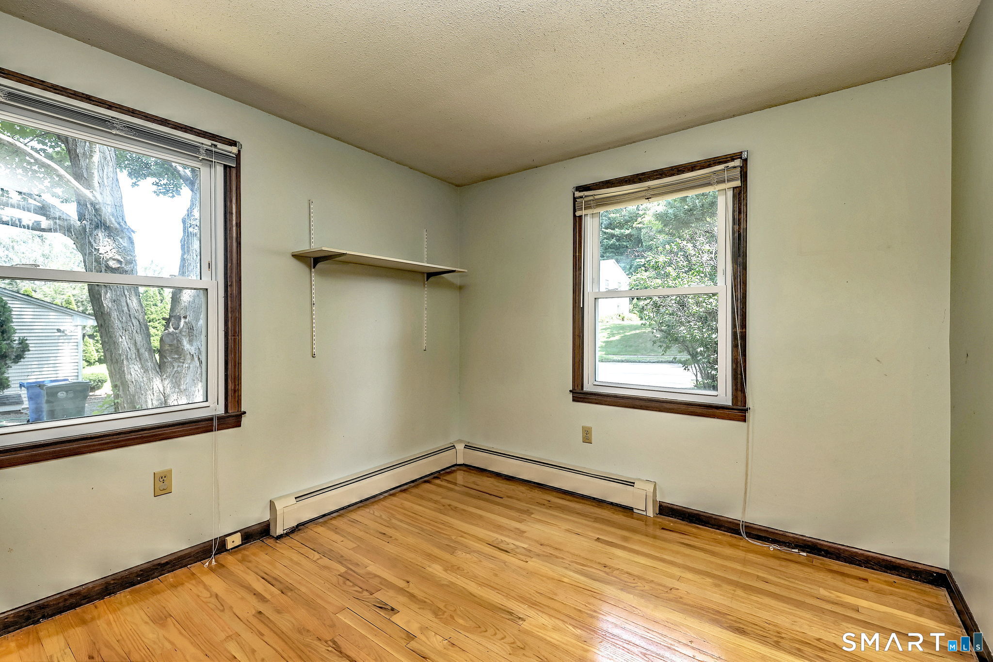 232 Anns Farm Road Hamden, CT 06518 - Photo 23 of 40 3rd bedroom with hardwood floors