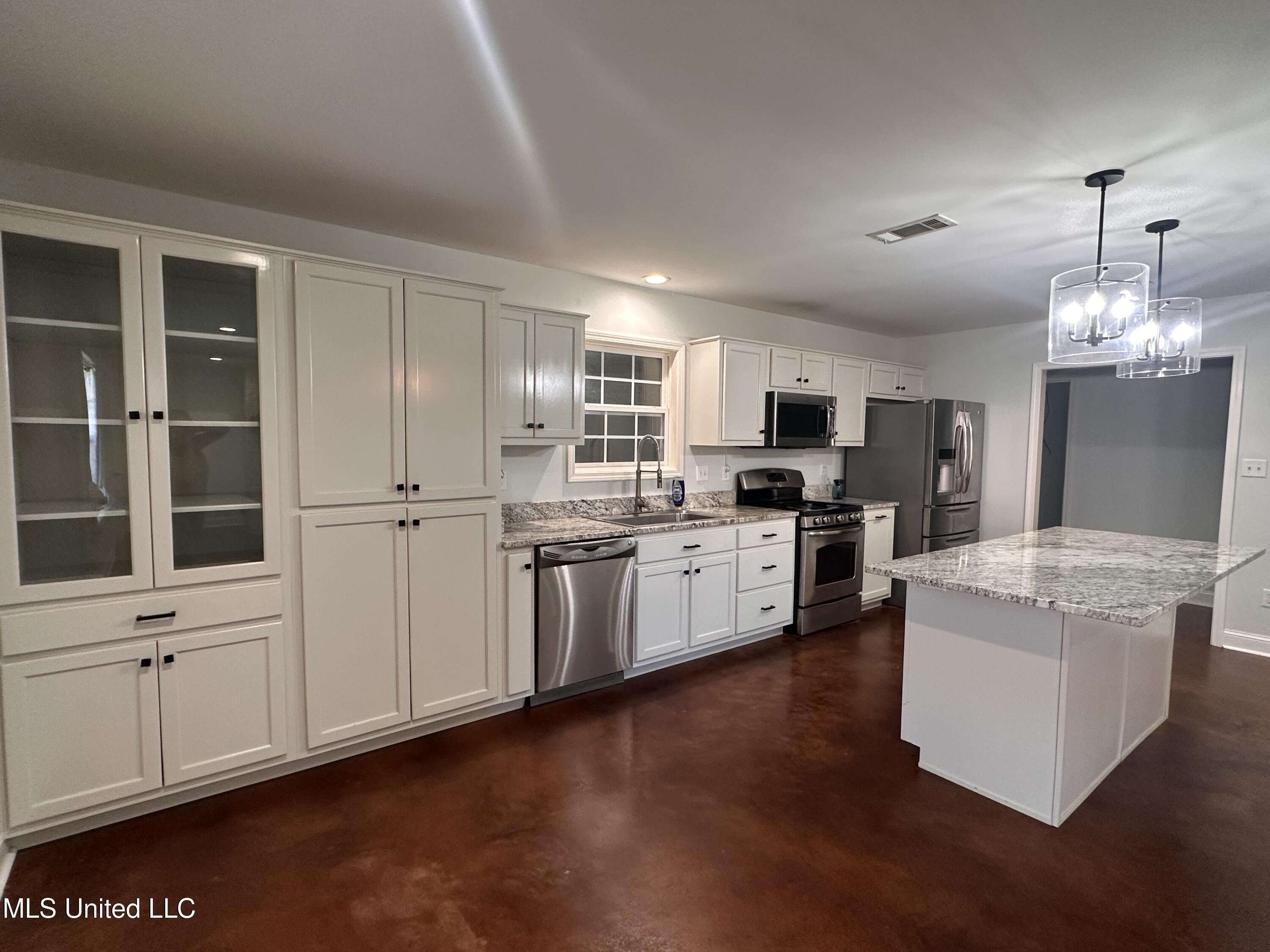 2410 Pope Water Valley Road Pope, MS 38658 - Photo 11 of 32 IMG_6387