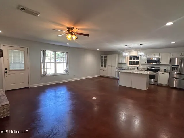 $258,000 | 2410 Pope Water Valley Road, Pope, MS 38658