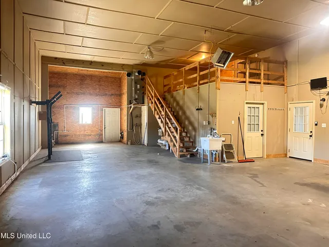 $258,000 | 2410 Pope Water Valley Road, Pope, MS 38658