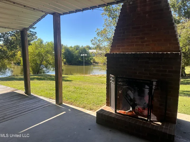 $258,000 | 2410 Pope Water Valley Road, Pope, MS 38658