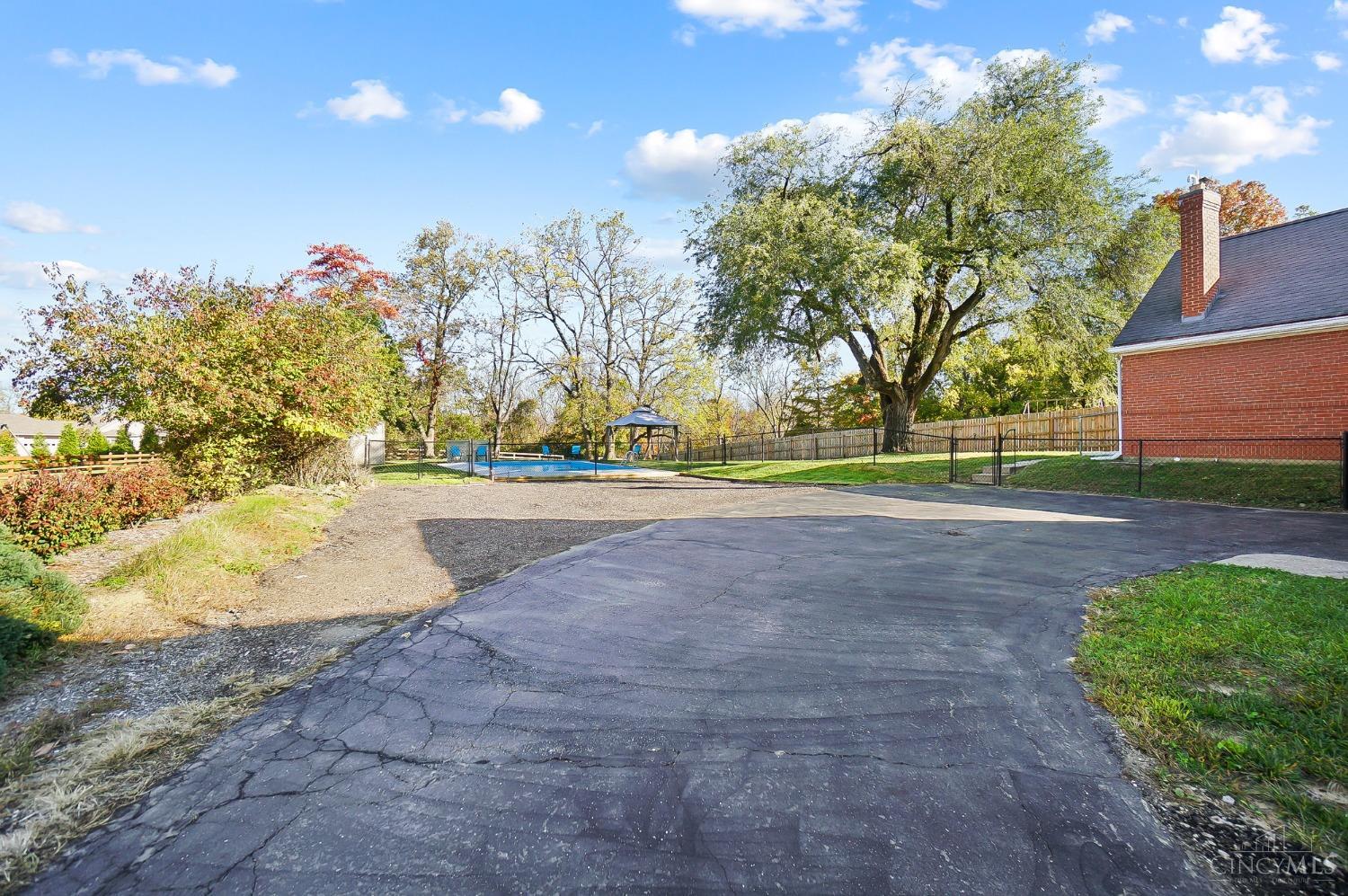 3744 Hubble Road Cincinnati, OH 45247 - Photo 70 of 71
