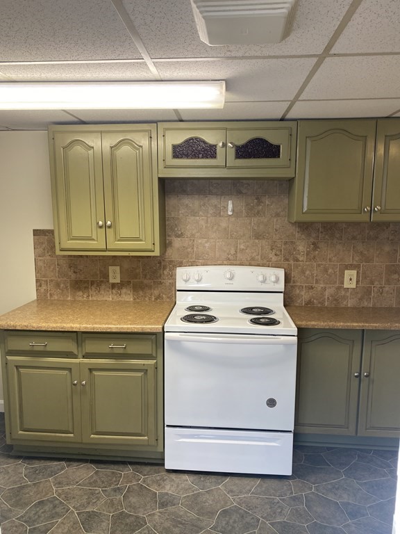 12 Ayer Road, Unit 3 Shirley, MA 01464 - Photo 5 of 15 Gallery Image 5