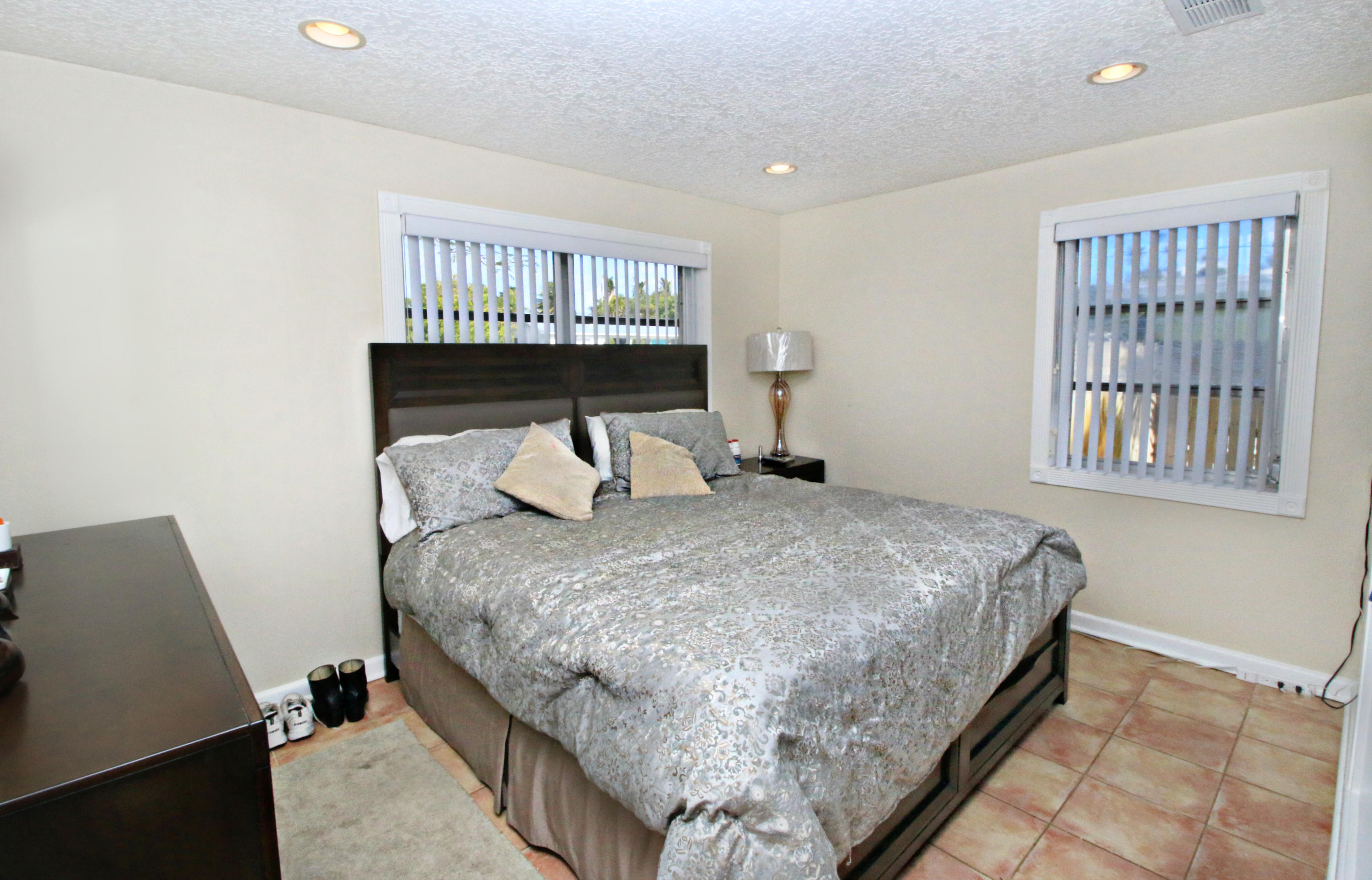 920 Sunset Road Boynton Beach, FL 33435 - Photo 10 of 18 920 sunset blvd bedroom 1