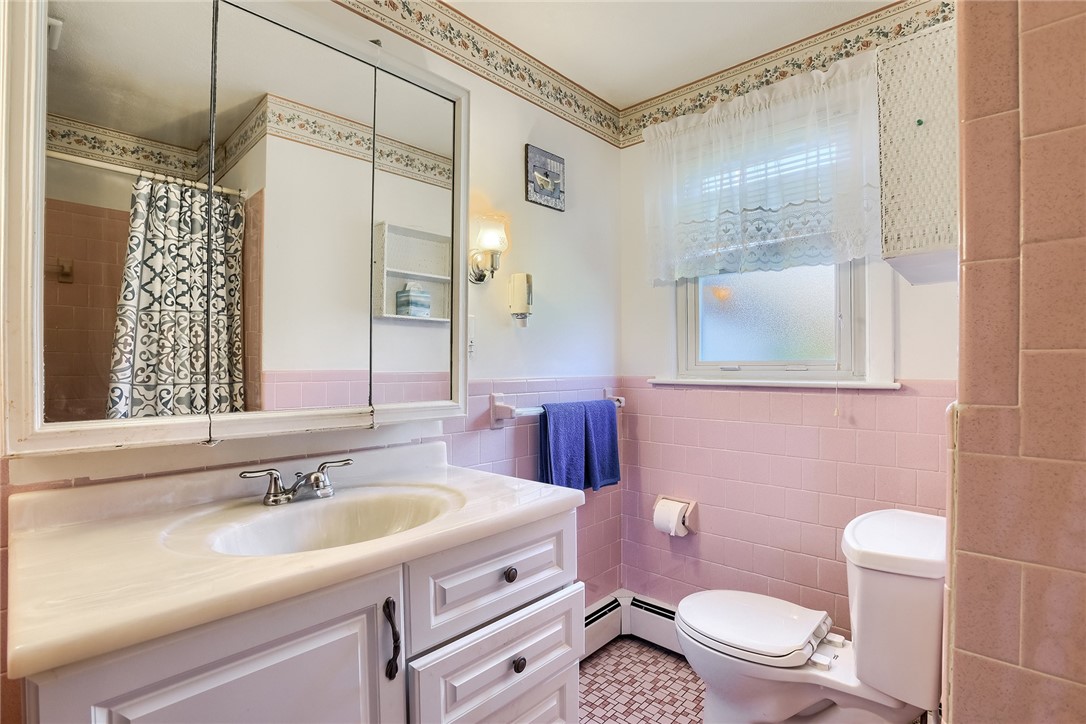 25 Cornell Road Narragansett, RI 02882 - Photo 13 of 27