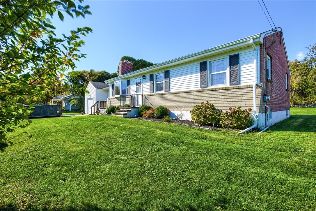 25 Cornell Road Narragansett, RI 02882 - Photo 2 of 27