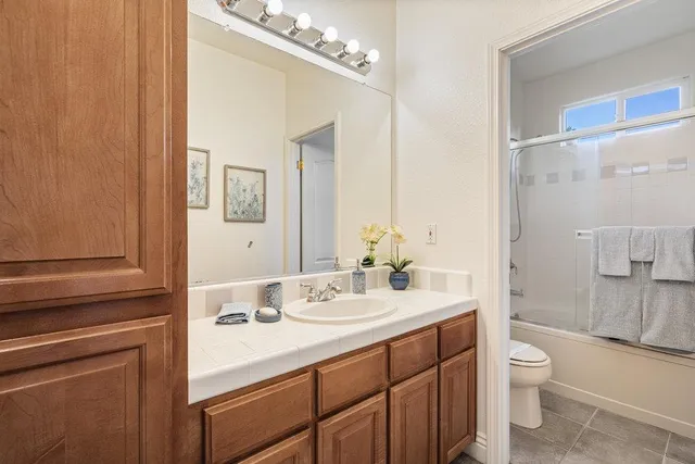 $1,289,888 | 310 VÃa Vaquero Norte, San Juan Bautista, CA 95045