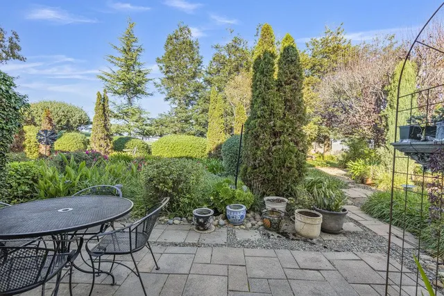 $1,289,888 | 310 VÃa Vaquero Norte, San Juan Bautista, CA 95045