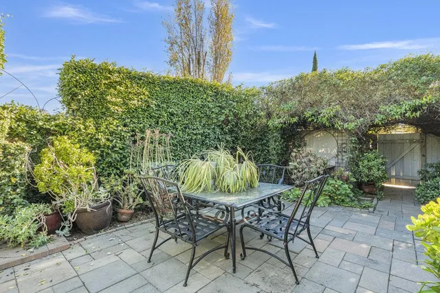 $1,289,888 | 310 VÃa Vaquero Norte, San Juan Bautista, CA 95045