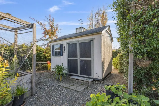 $1,289,888 | 310 VÃa Vaquero Norte, San Juan Bautista, CA 95045