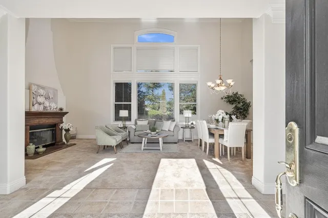 $1,289,888 | 310 VÃa Vaquero Norte, San Juan Bautista, CA 95045