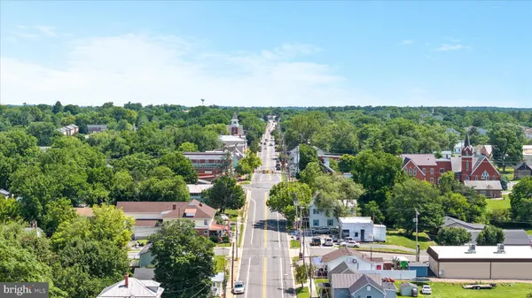 $549,900 | 141 Westchester Drive, Stephens City, VA 22655