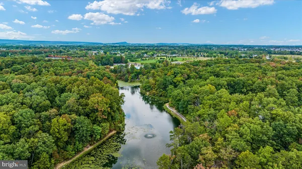 $549,900 | 141 Westchester Drive, Stephens City, VA 22655