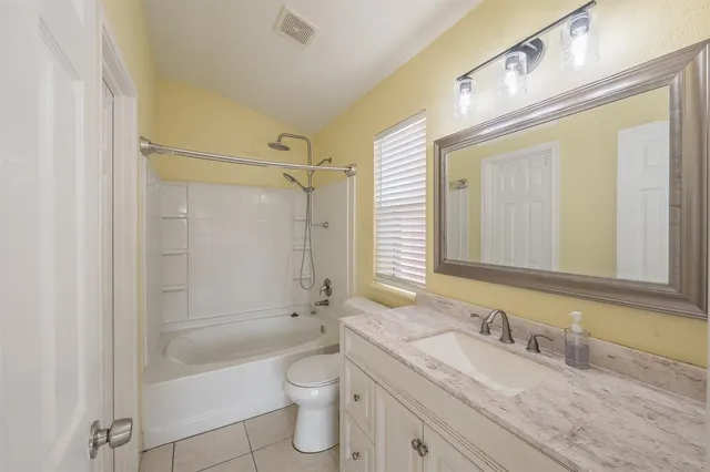 $1,800 | 8932 Sunny Hollow Drive, Fort Worth, TX 76179