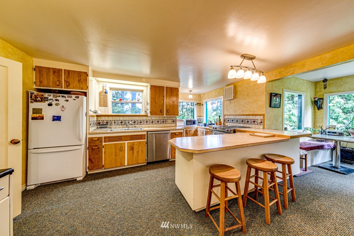3822 South Mt Angeles Road Port Angeles, WA 98362 - Photo 7 of 40 Gallery Image 7