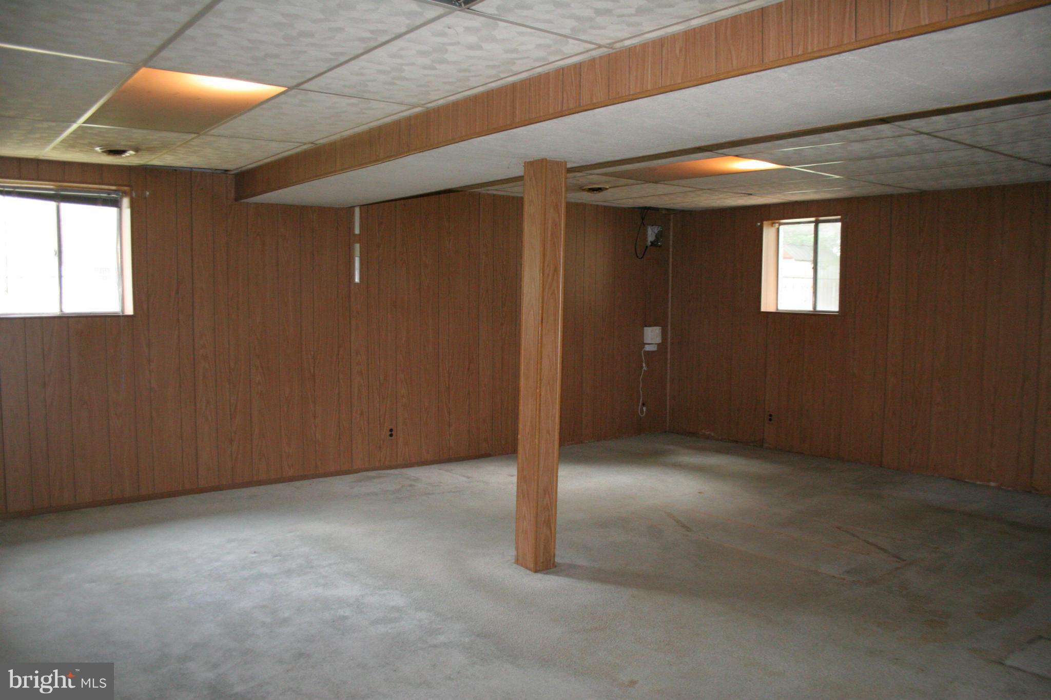 8906 Robin Place Laurel, MD 20708 - Photo 17 of 23 Interior (General)