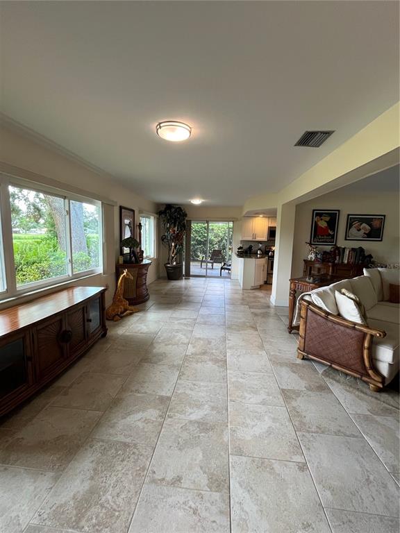 3337 Springmill Circle Sarasota, FL 34239 - Photo 23 of 51