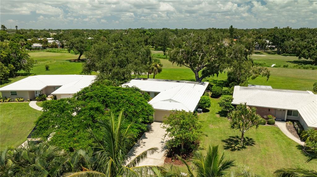 3337 Springmill Circle Sarasota, FL 34239 - Photo 47 of 51