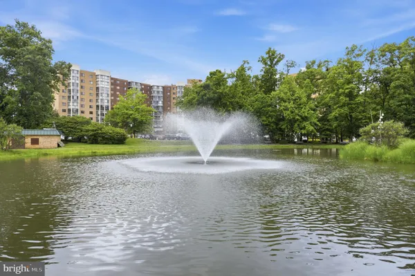 $229,000 | 15115 Interlachen Drive, Unit 3215, Silver Spring, MD 20906