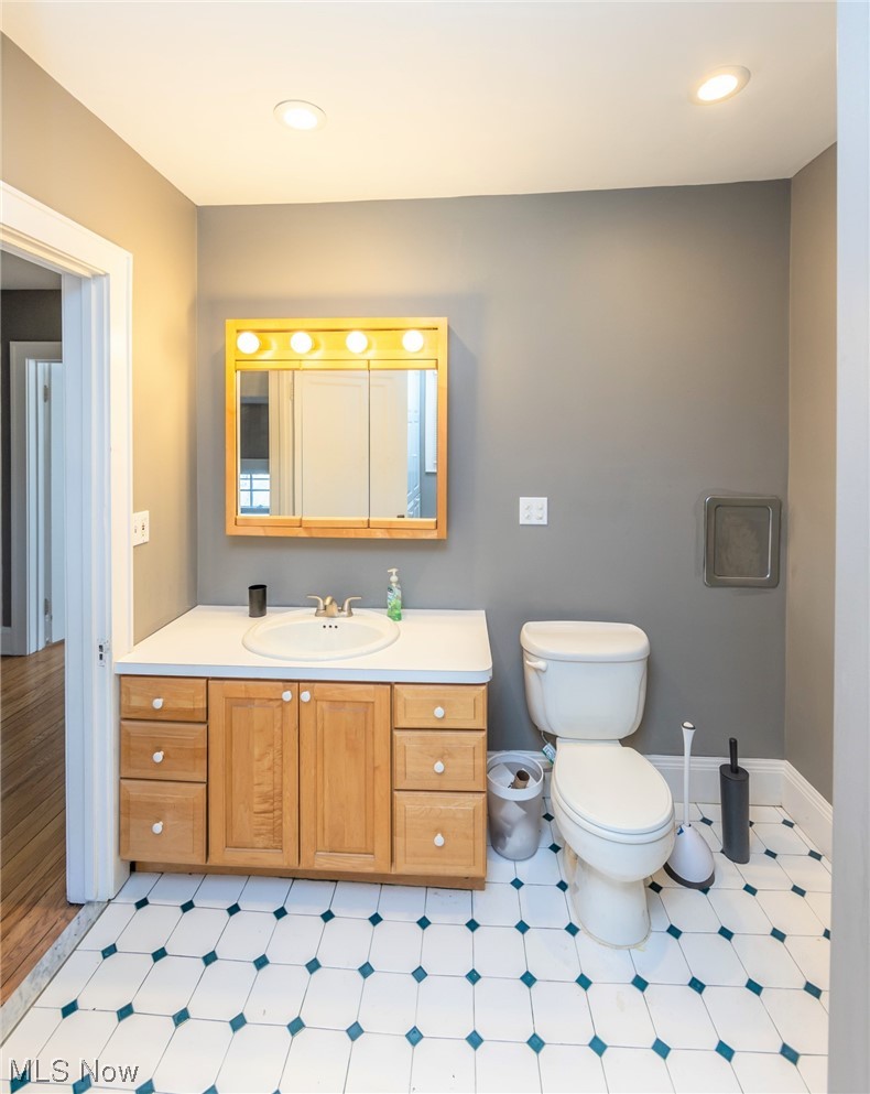 2262 Westminster Road Cleveland, OH 44118 - Photo 26 of 35 Gallery Image 26