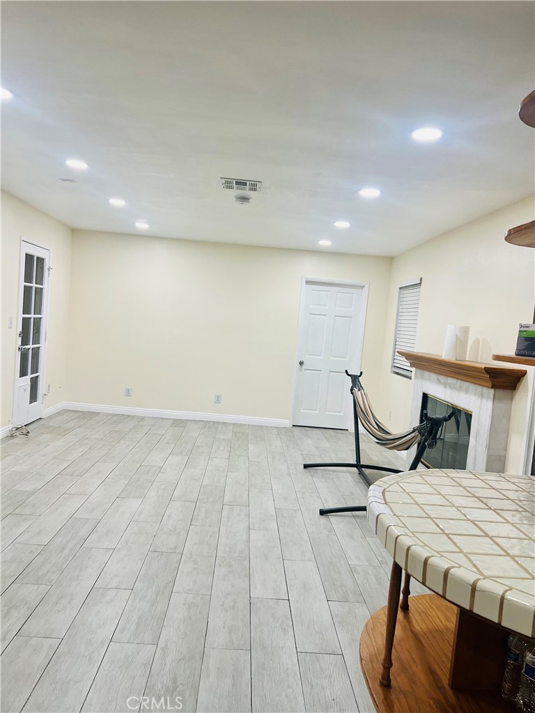 7363 Bothwell Road Reseda, CA 91335 - Photo 21 of 28 a view of a room with chairs