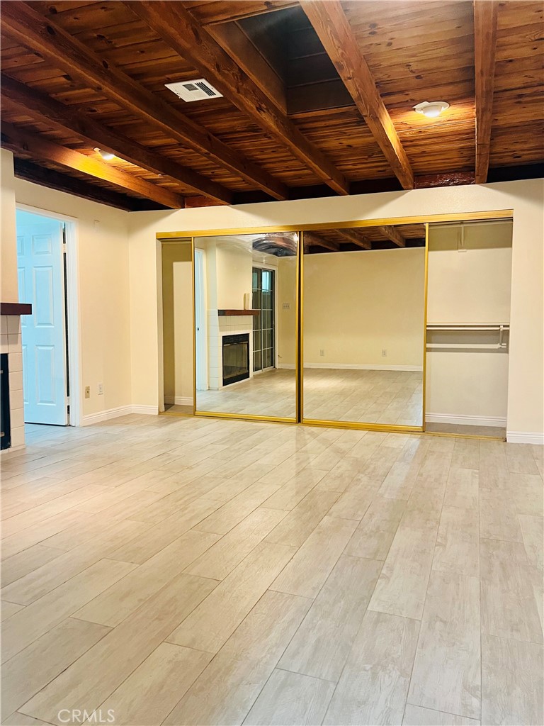 7363 Bothwell Road Reseda, CA 91335 - Photo 24 of 28 a view of an empty room