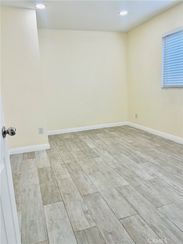 7363 Bothwell Road Reseda, CA 91335 - Photo 27 of 28 a view of an empty room