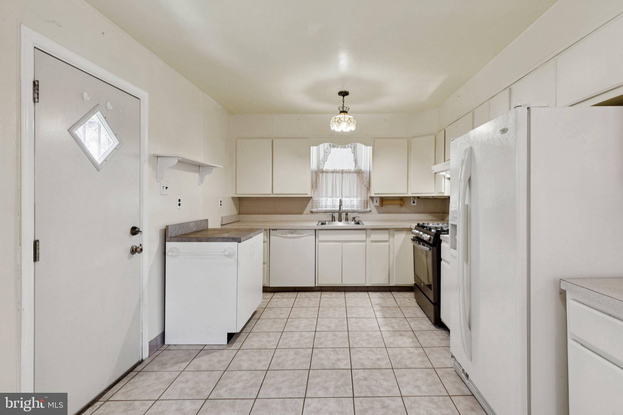 6622 Ardleigh Street Philadelphia, PA 19119 - Photo 13 of 21 Bright and functional kitchen space.