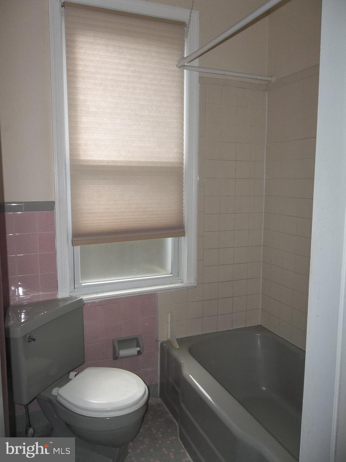 528 Burlington Avenue Delanco, NJ 08075 - Photo 12 of 26