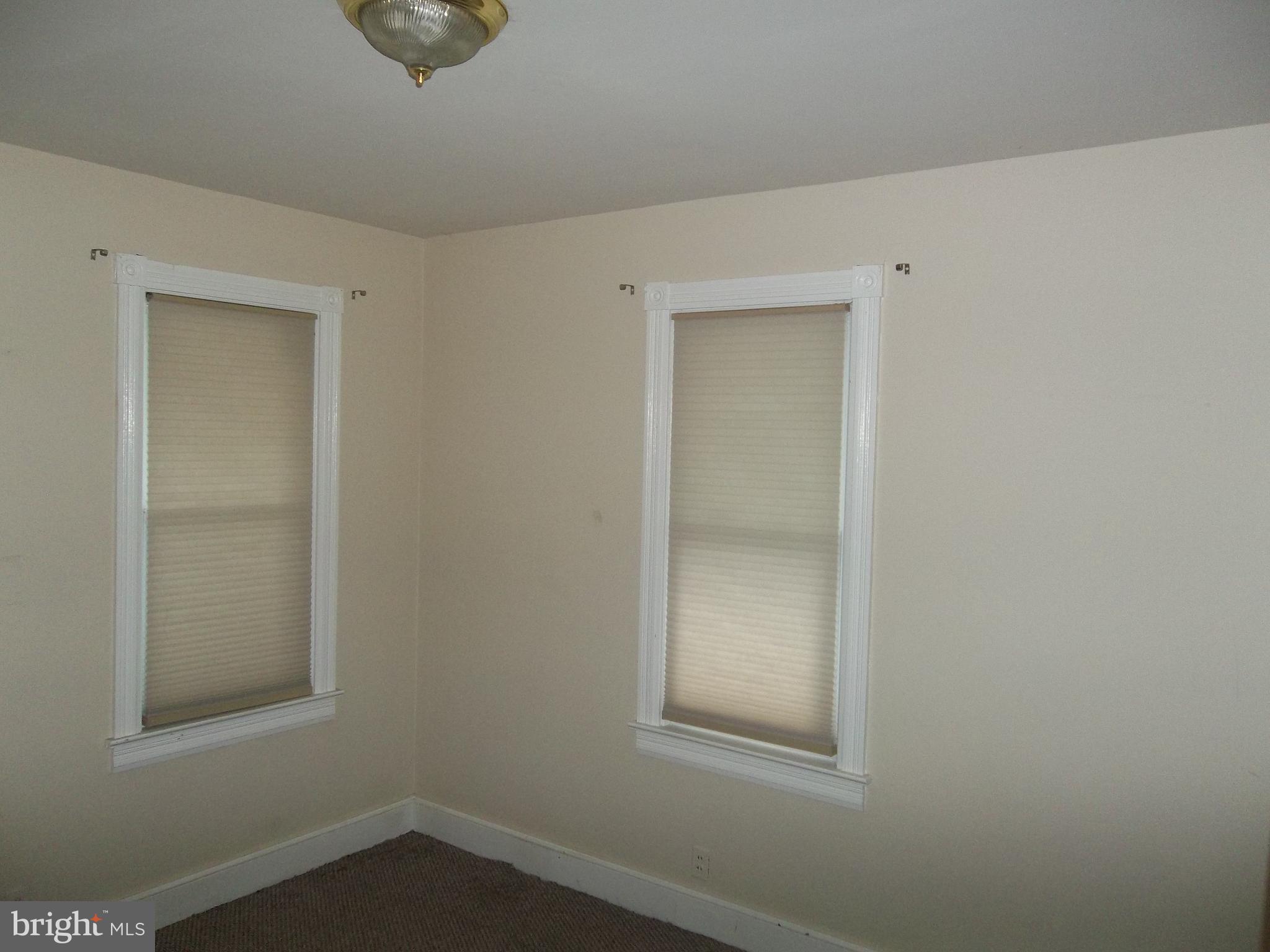 528 Burlington Avenue Delanco, NJ 08075 - Photo 5 of 26
