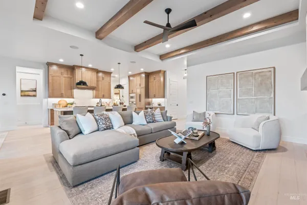 $1,050,000 | 6971 North Cairnhill Way, Eagle, ID 83616