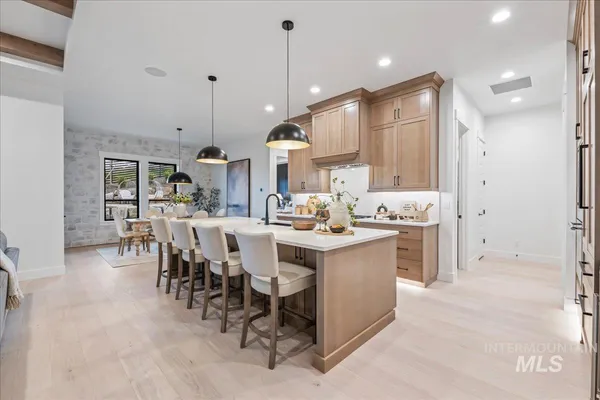 $1,050,000 | 6971 North Cairnhill Way, Eagle, ID 83616