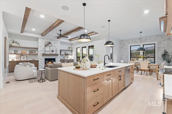 $1,050,000 | 6971 North Cairnhill Way, Eagle, ID 83616