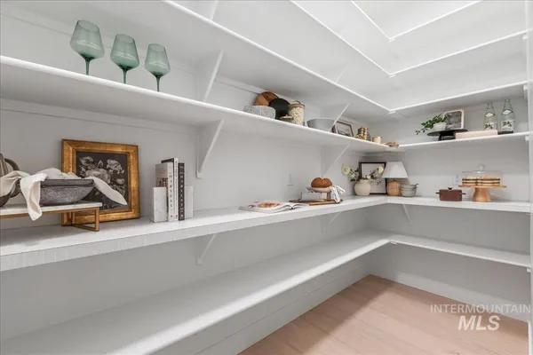 $1,050,000 | 6971 North Cairnhill Way, Eagle, ID 83616