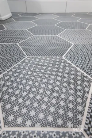 $1,050,000 | 6971 North Cairnhill Way, Eagle, ID 83616